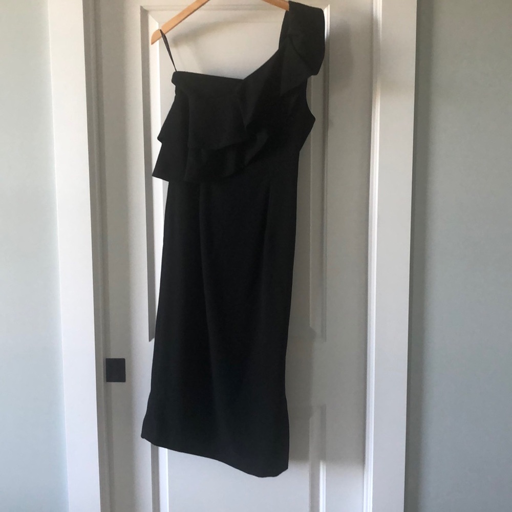 Black halo dress. Rent the runway size 12